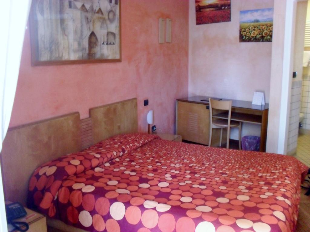 Hotel Clarean Napoli Esterno foto