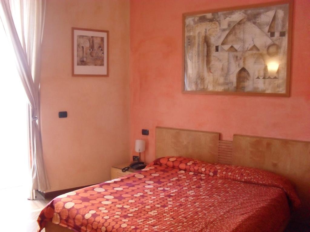 Hotel Clarean Napoli Esterno foto